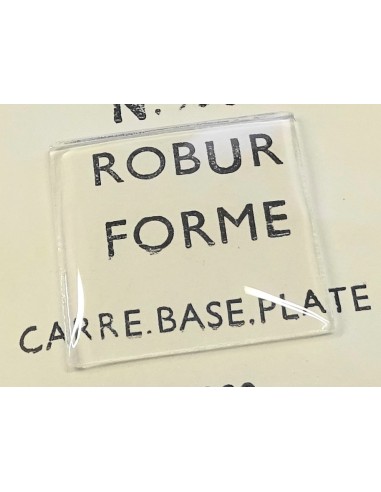 VERRE MONTRE BOMBÉ CARRÉ 29 mm BASE PLATE ROBUR